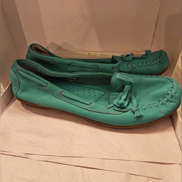NW HUSH PUPPIES womens sz 9.5 Slip-On Leather shoes green loafers unworn - Picture 4 of 5